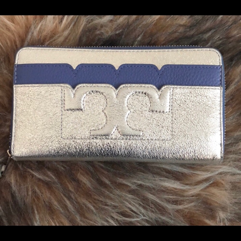 Tory Burch Phone Wallet Case